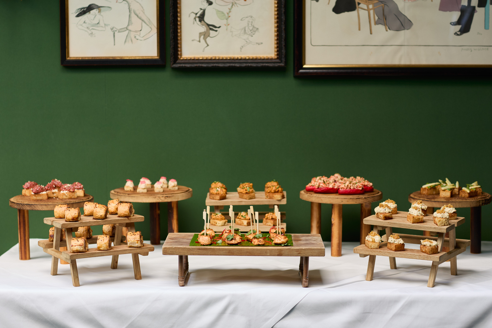 Queen Suite - jyab11iixvc.jpg