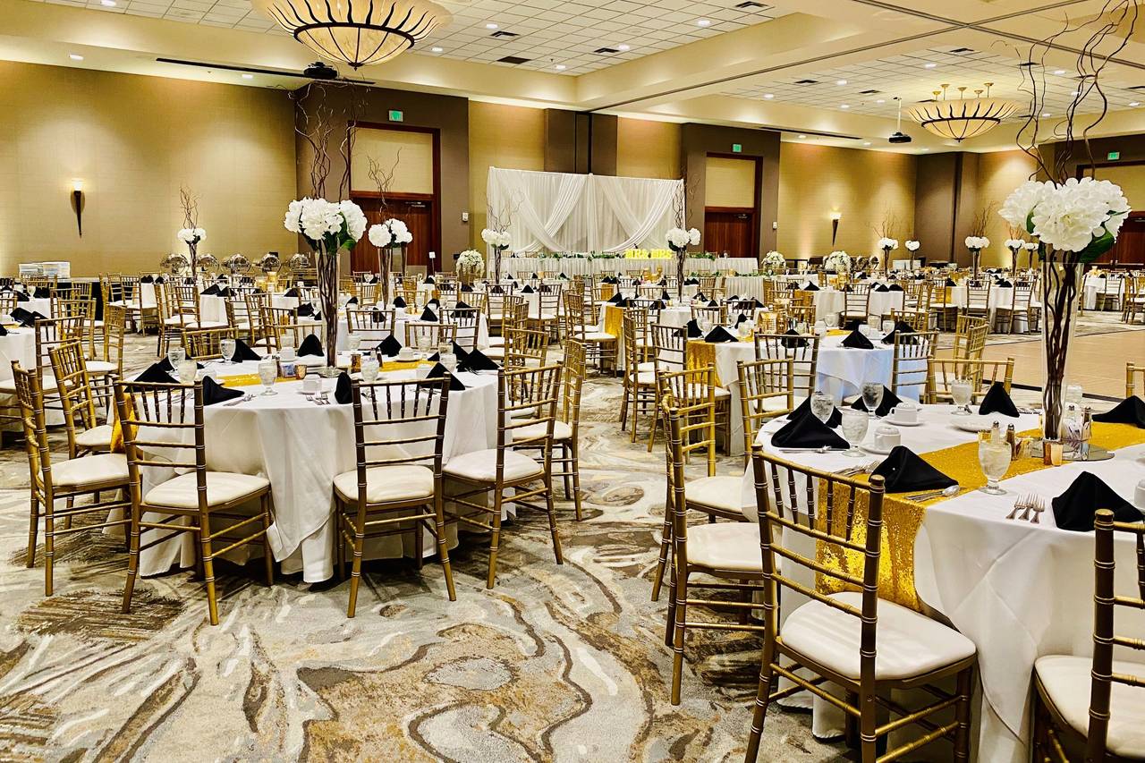 Elegant ballroom at DoubleTree Austin, ideal for weddings and corporate events.
