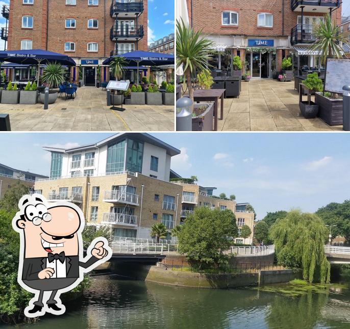 Outdoor restaurant venue with spacious patio, ideal for events near water.