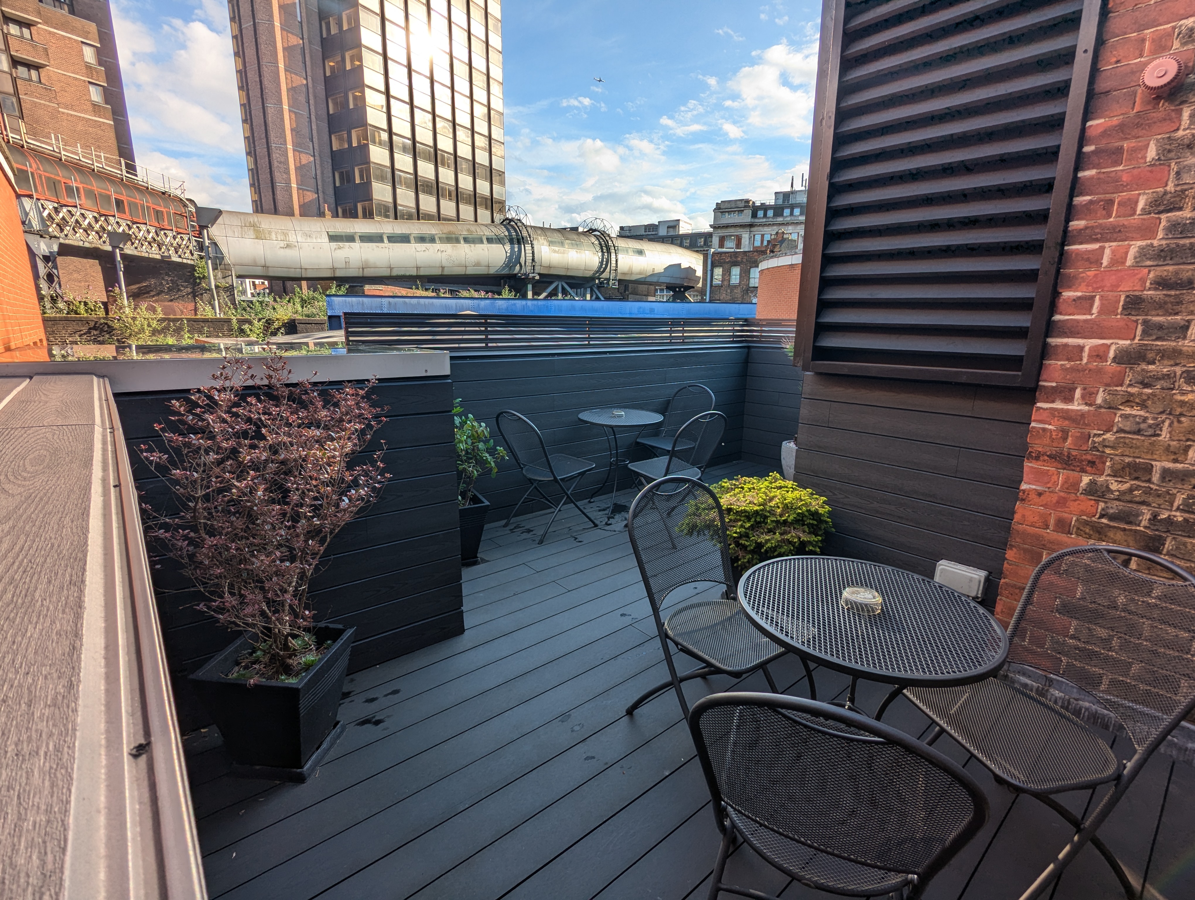 Whole venue (Salon, Bar/Lounge, Meeting room and Terrace) - a3df35dc-8950-49b6-88b3-51e1c5394e8b.jpg