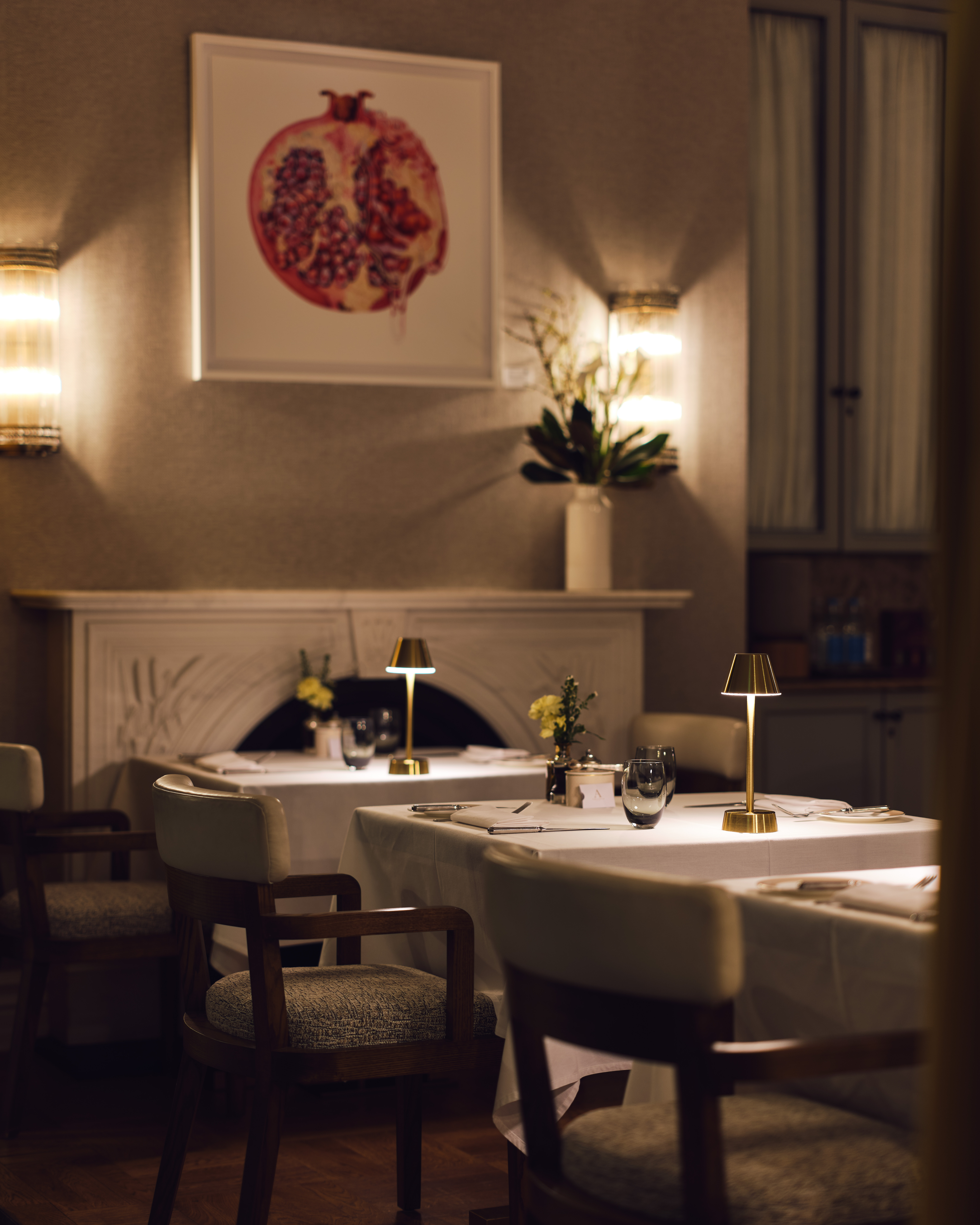 Elegant Lounges - 4qnj5xhpsx5.jpg