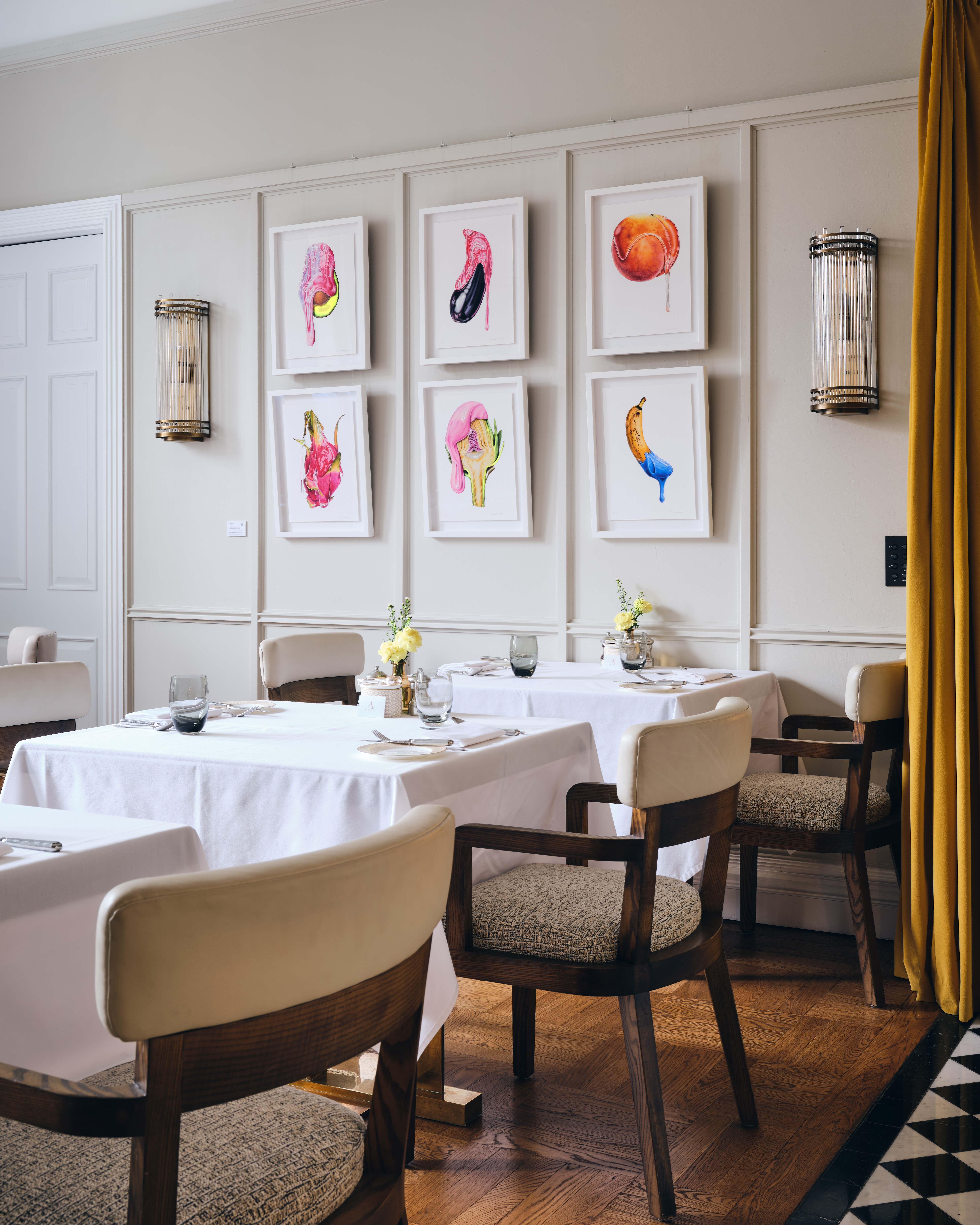 Elegant Lounges - gn1t0dhzitj.jpg