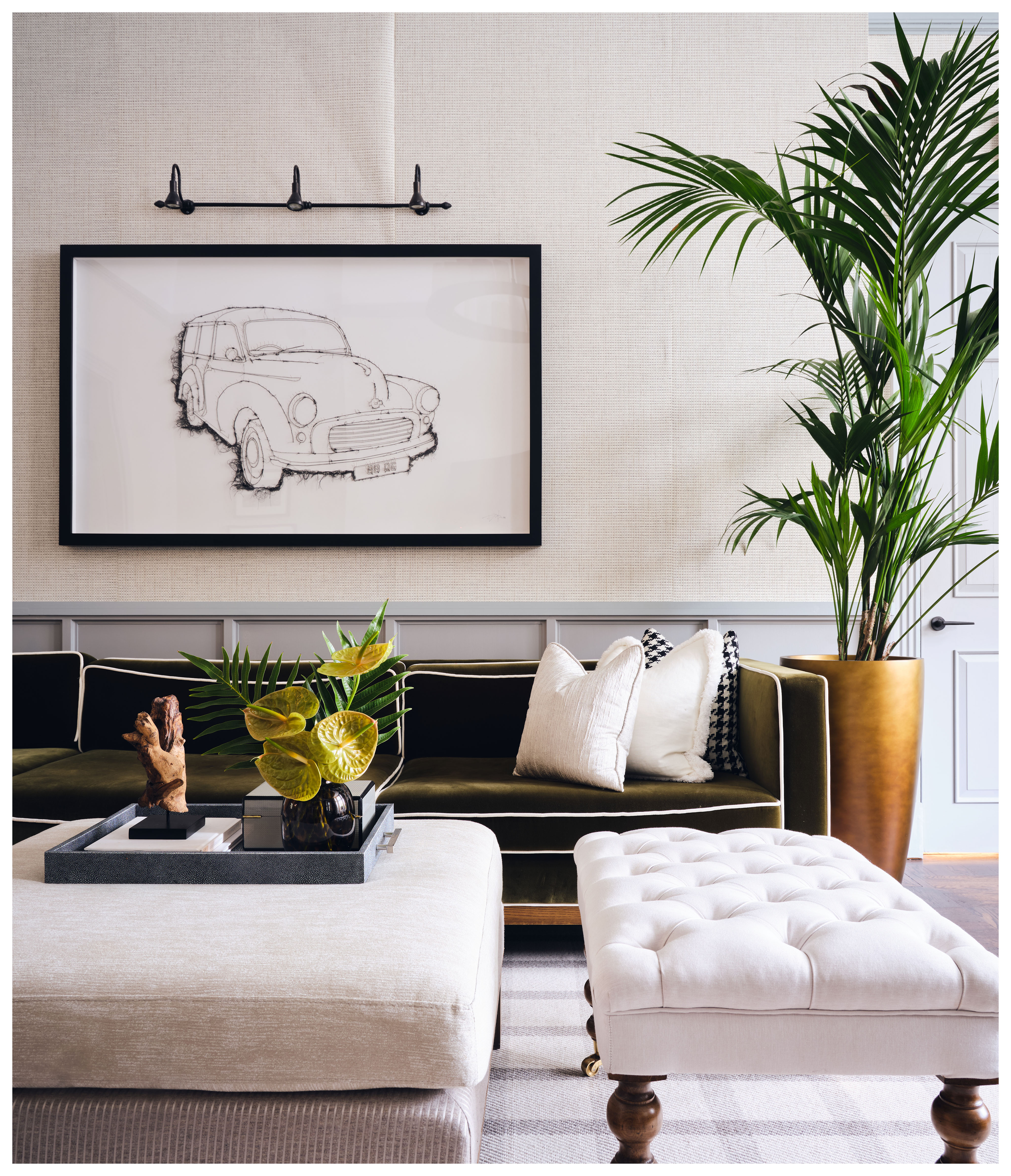 Elegant lounge area with modern art, perfect for networking events and informal meetings.