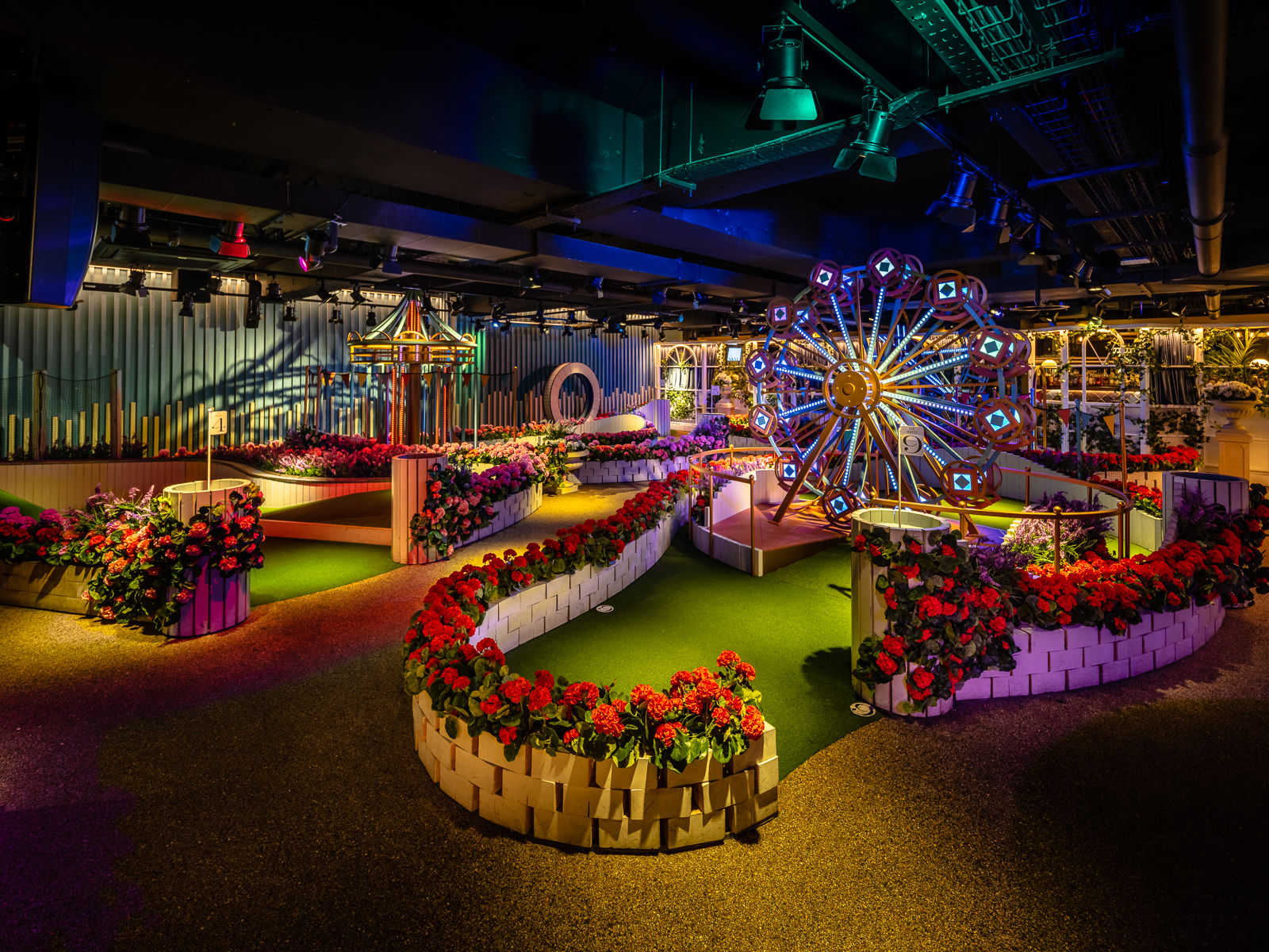 Swingers West End mini-golf team event