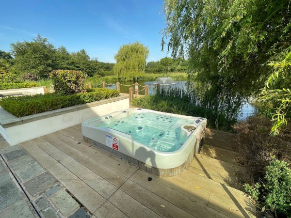 Fernside House and Barn - >Fernside House and Barn</a>