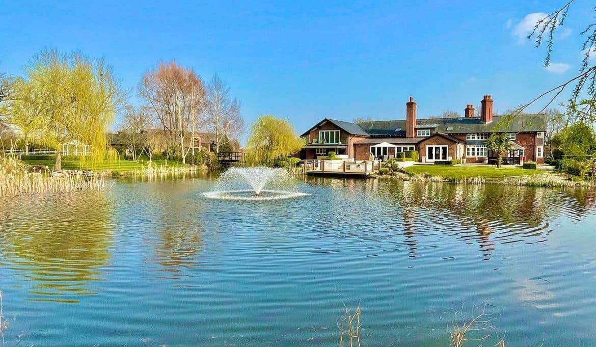 Fernside House and Barn | Pickmere ...