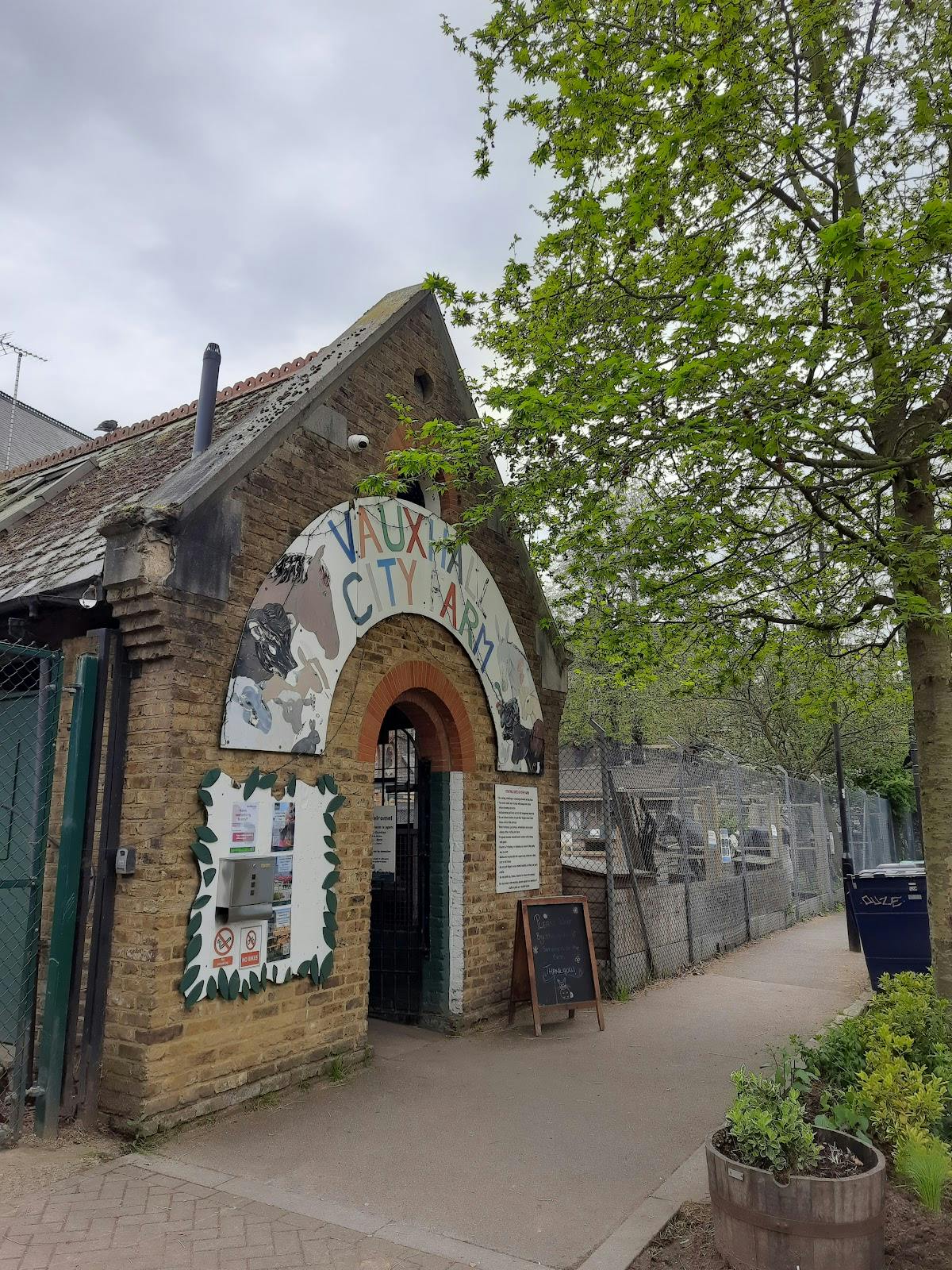 Vauxhall City Farm - >Gabriela Ceron Vasconcelos</a>