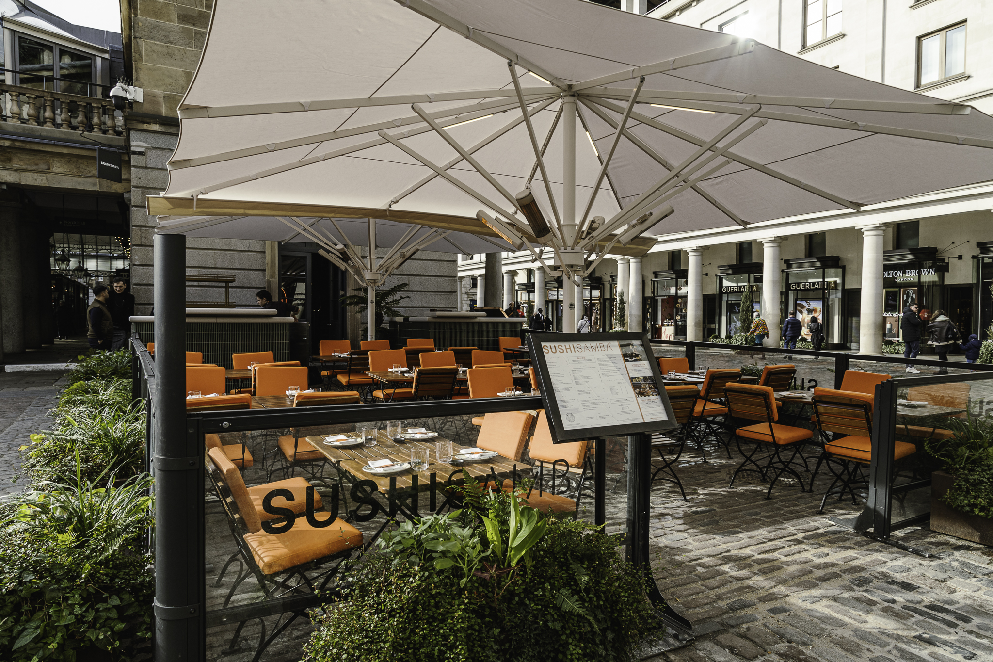 Piazza Terrace - sryiuneo1yk.JPG