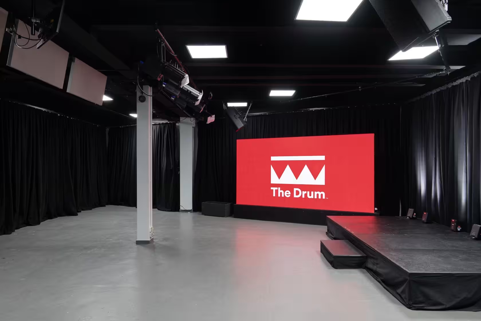 Bar, Studio & Terrace - fqhjbdidzz1.jpeg