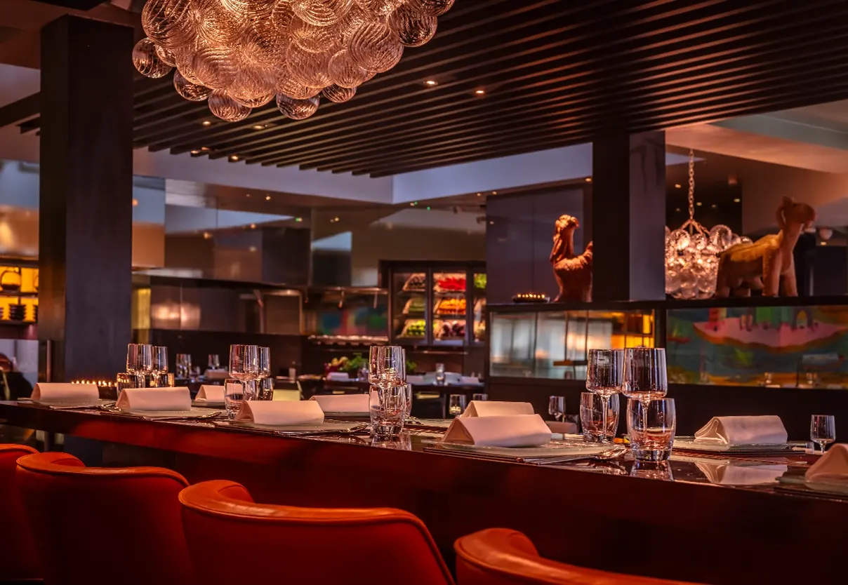 Glamourous Indian Restaurant ...