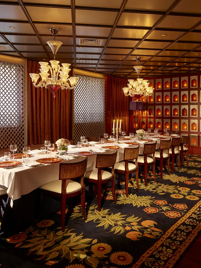 Crystal Room - df4cc78b-5d07-46ed-ab55-01d025a51961.webp