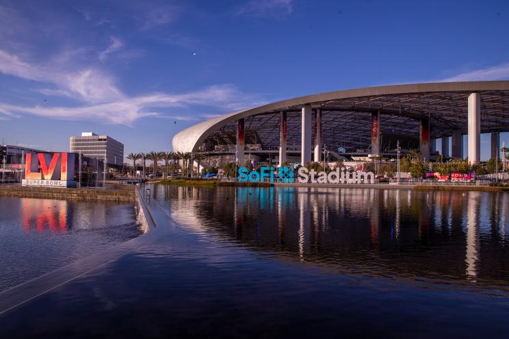 SoFi Stadium with modern architecture, ideal for conferences and entertainment events.