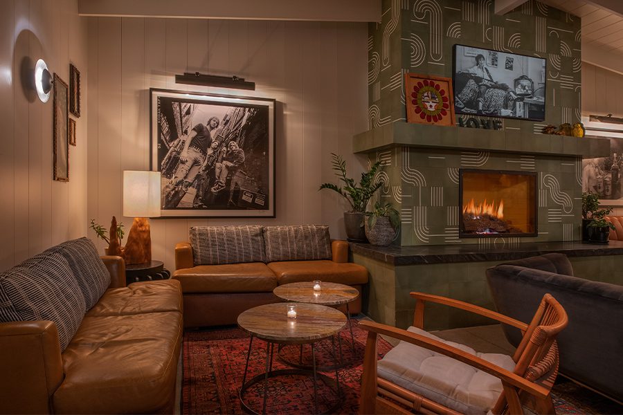 Cozy lounge area in The Bungalow Long Beach, ideal for networking events and meetings.
