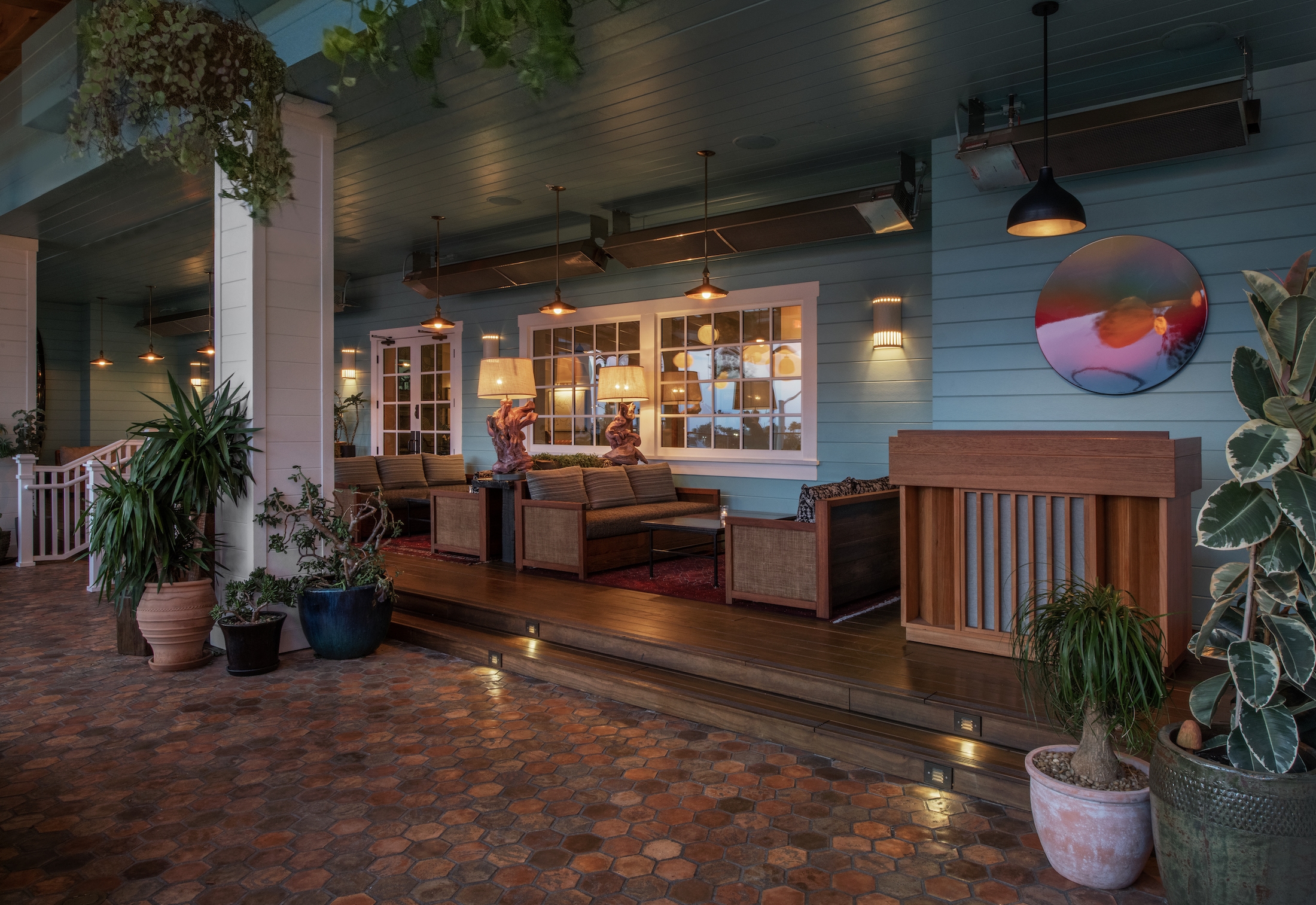 Long Beach - The Bungalow