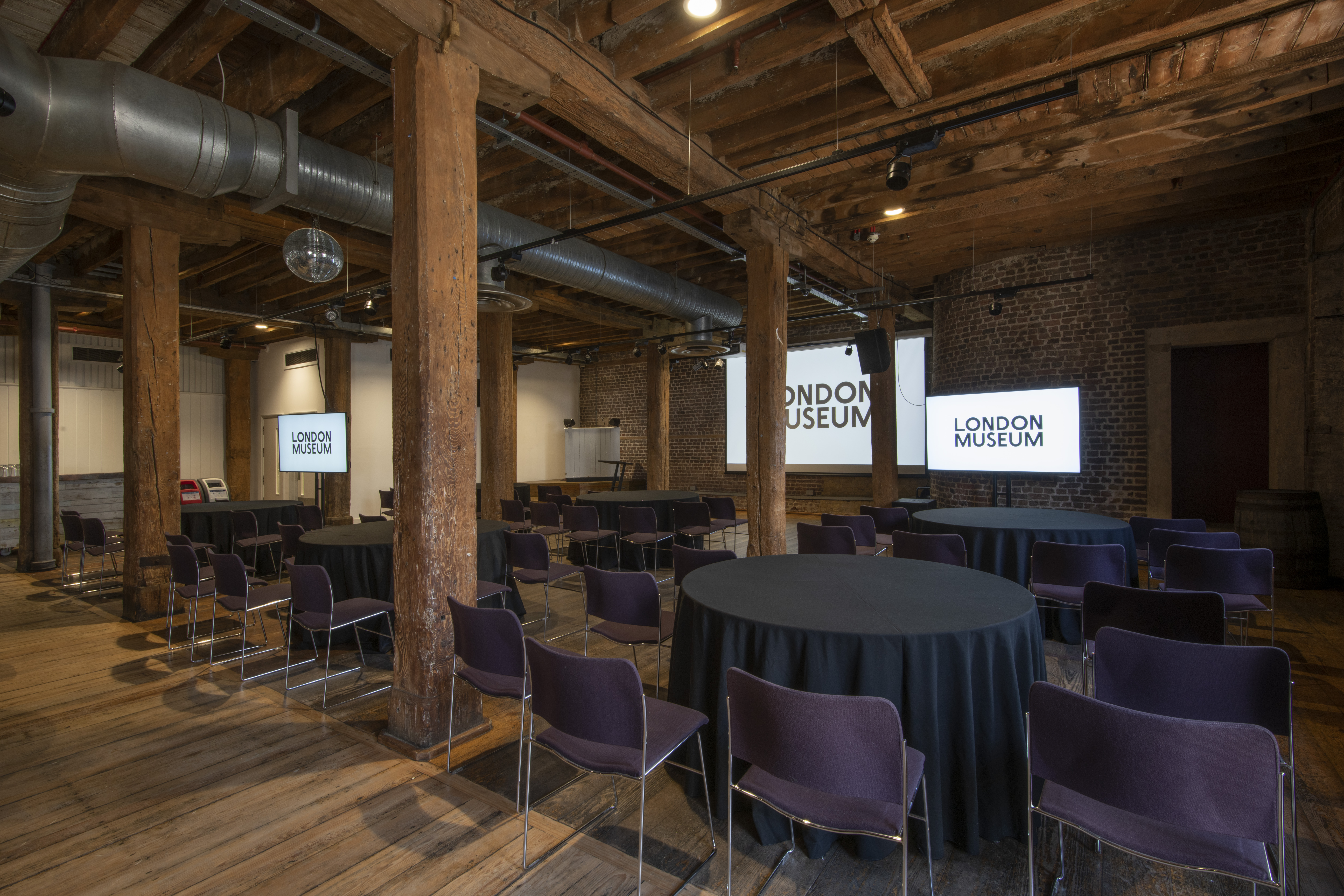 Whole Venue - os23g2eg1ta.jpg