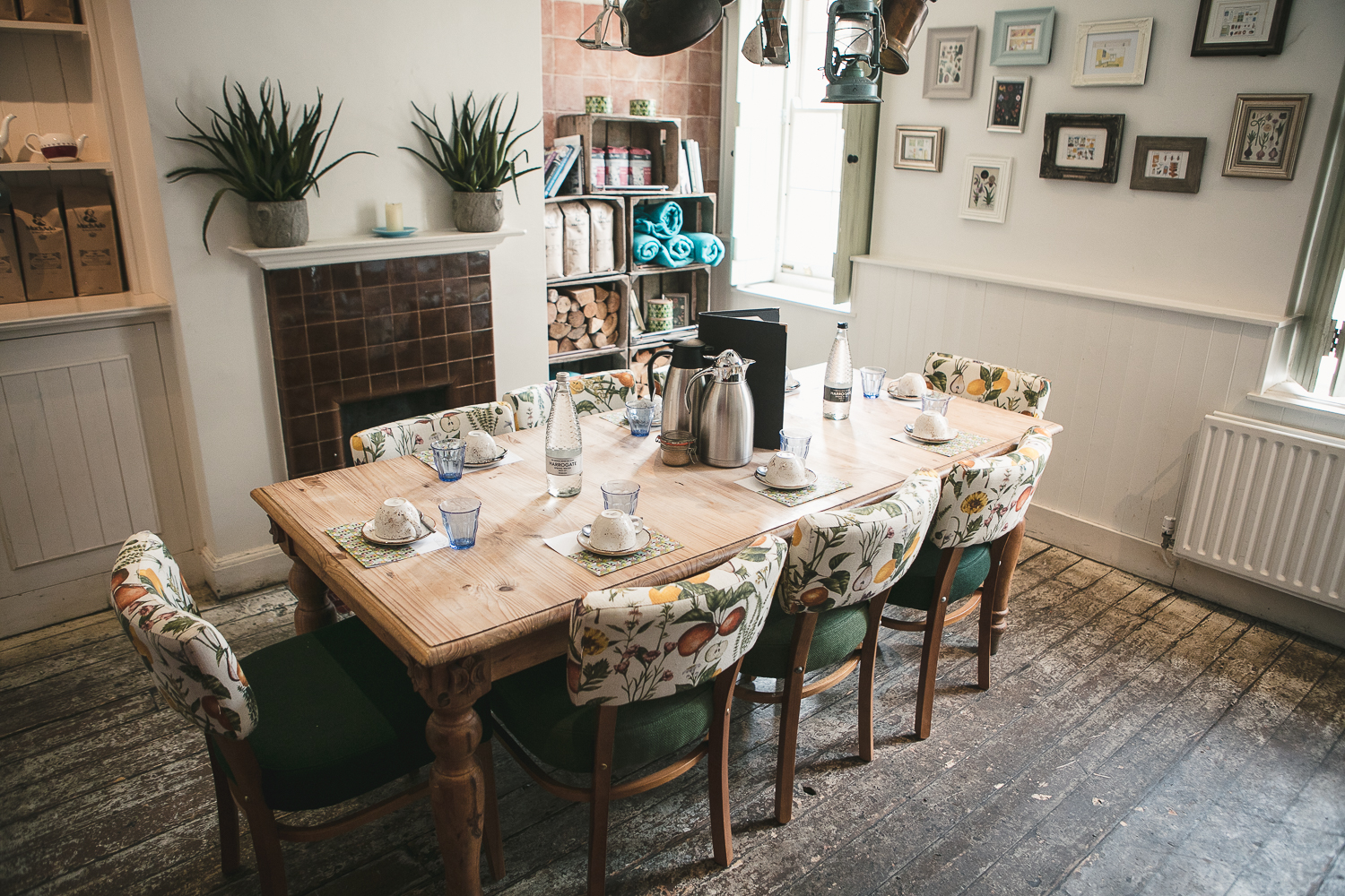 The Kitchen Room - 3gzjbgkbm4i.jpg