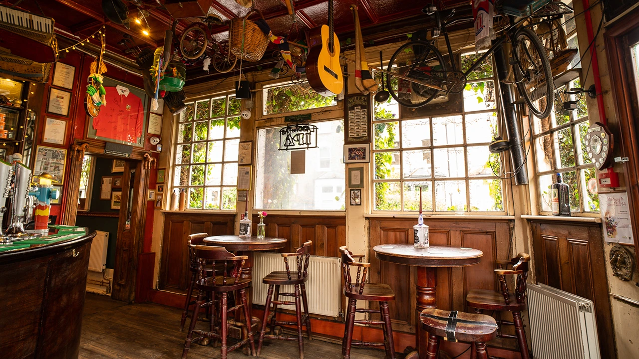 Cozy Crow's Nest venue with rustic decor, ideal for informal meetings and gatherings.