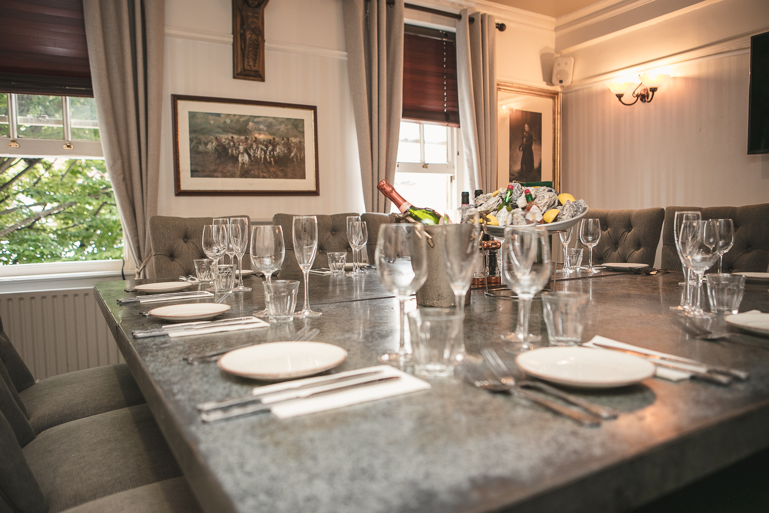 The Club Room - rny1fxwp0xw.jpg