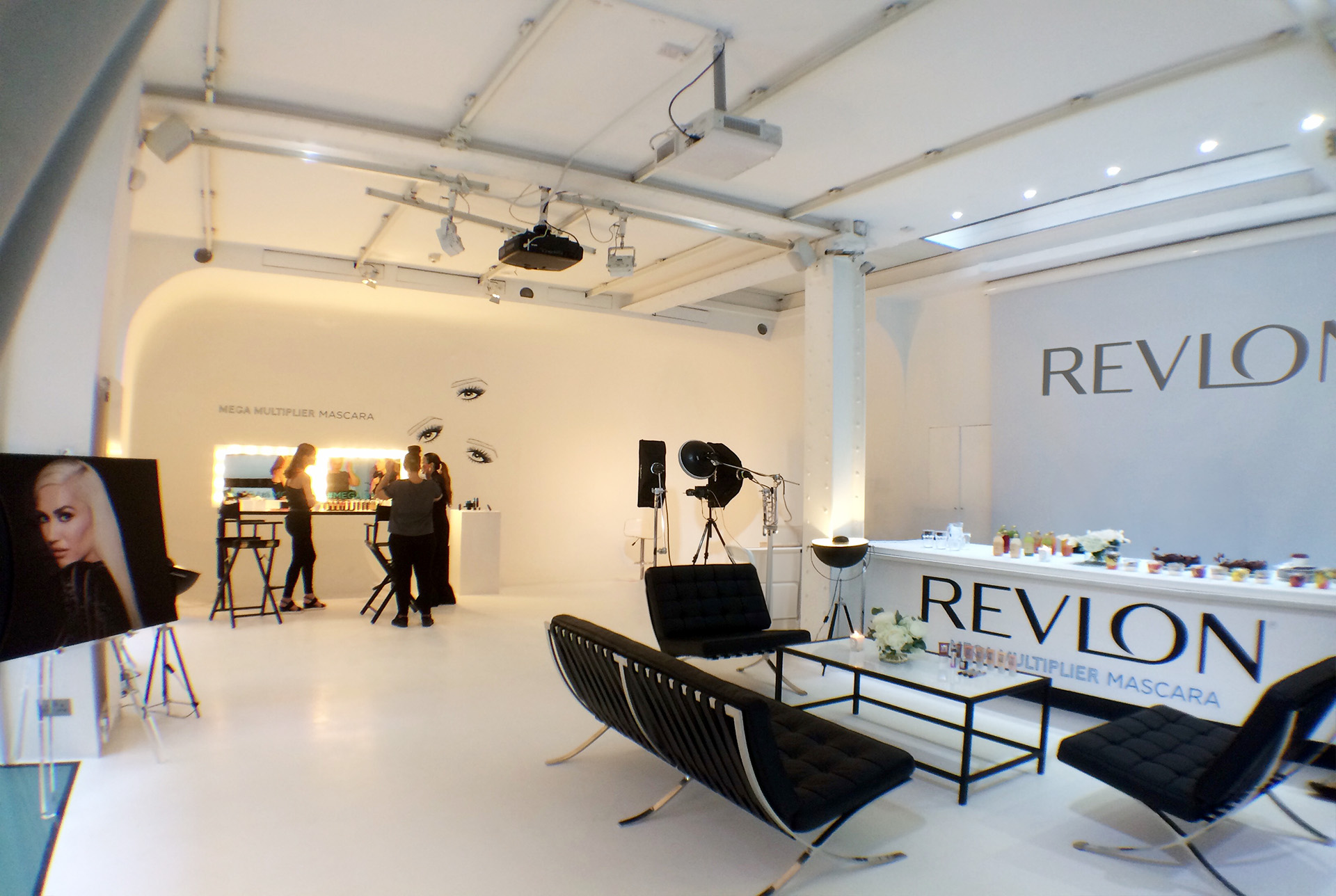 Product Launches, Pop ups and Press Events - aieinifzuwr.jpg