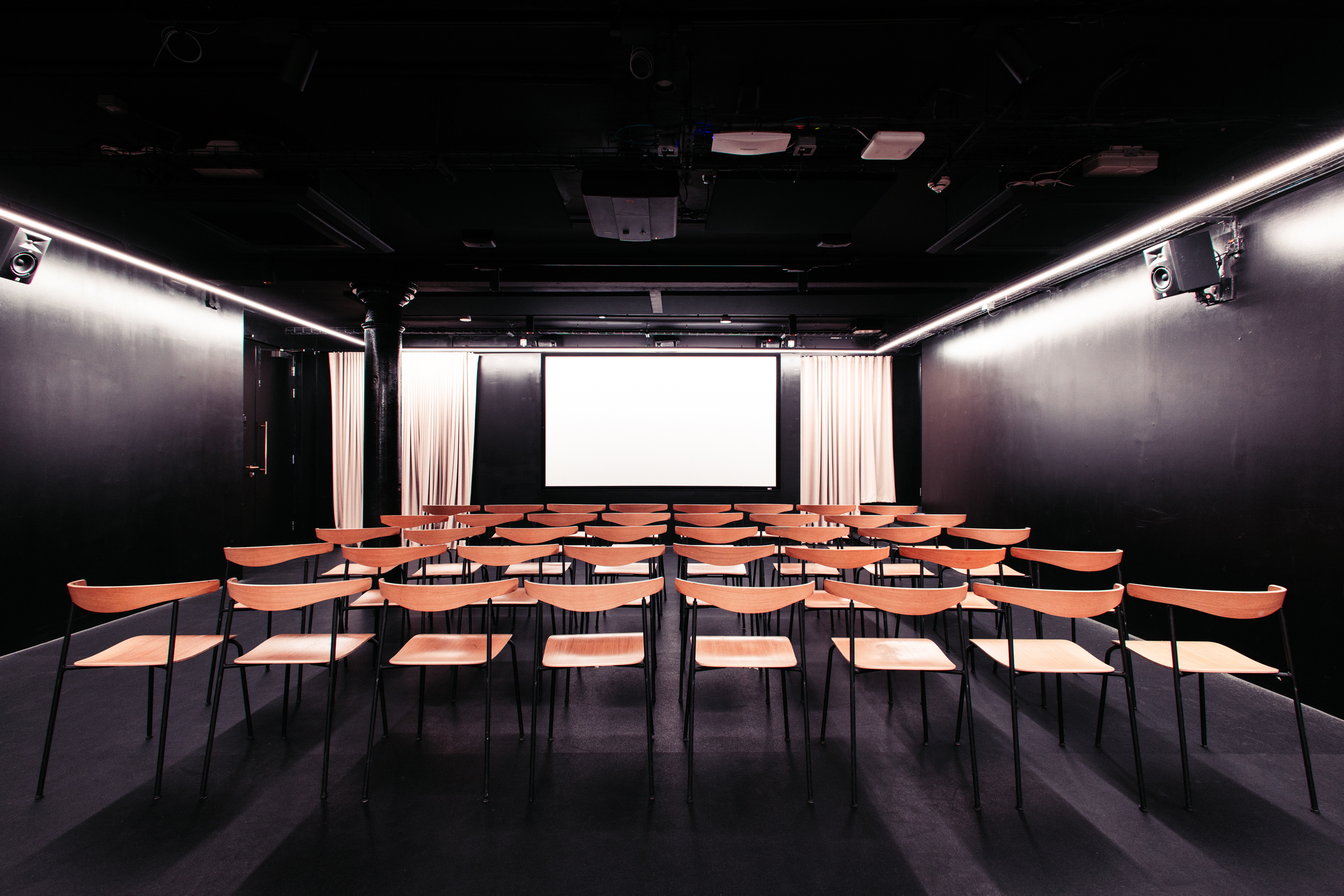 Box - a5fb095c-04ac-4bc9-9c26-00da9fe58a49.jpg