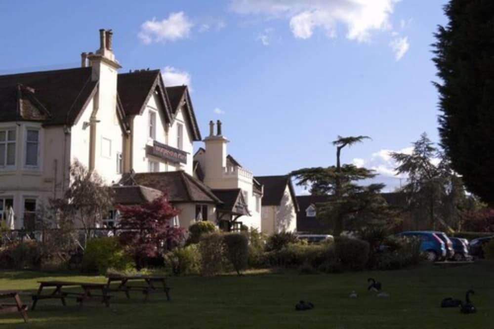 Worplesdon Place Hotel Guildford, GBR ...