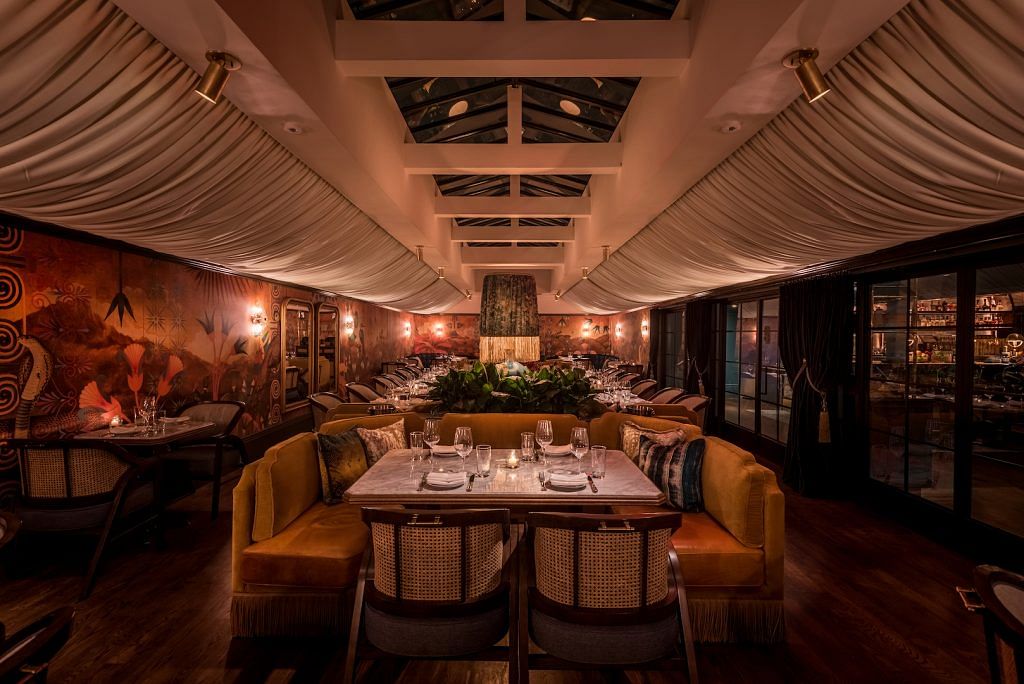 Sophisticated bar area in Olivetta, perfect for intimate gatherings and corporate events.