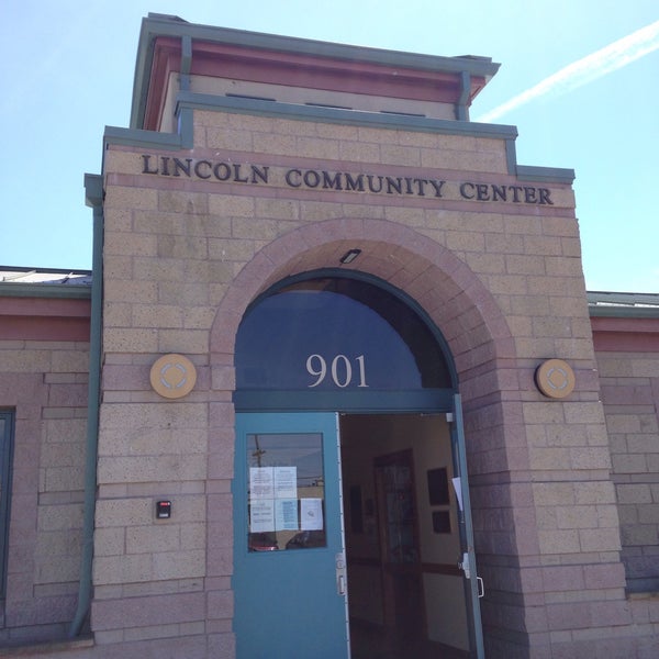 Lincoln Community Center in Bayshore, ideal for community events and gatherings.