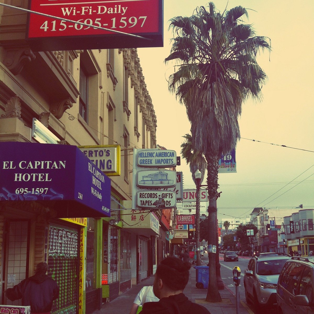 Vibrant El Capitan Hotel TV Lounge, ideal for casual networking events and cultural festivals.