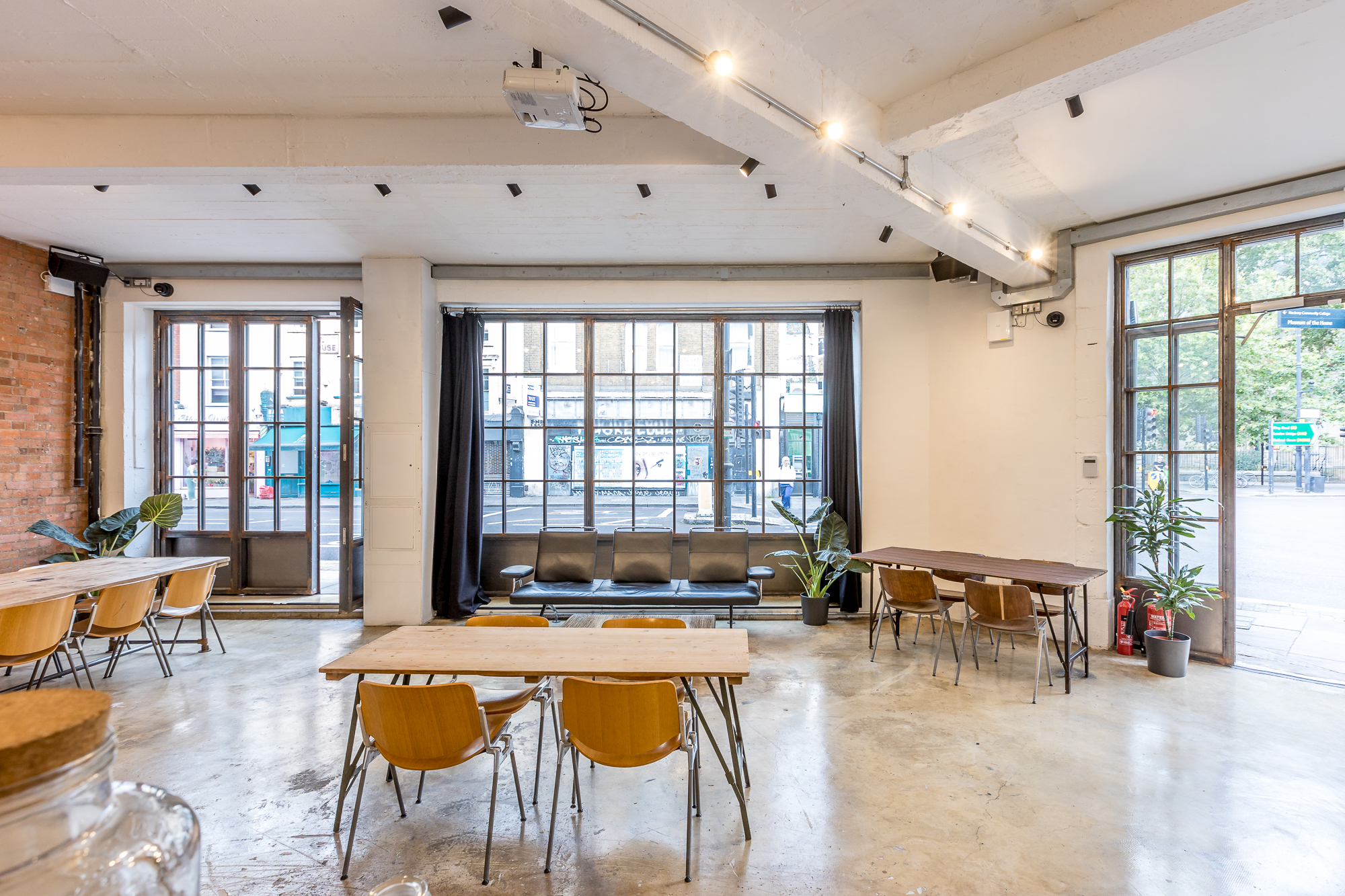 Annex - covf0jnjlnr.JPG