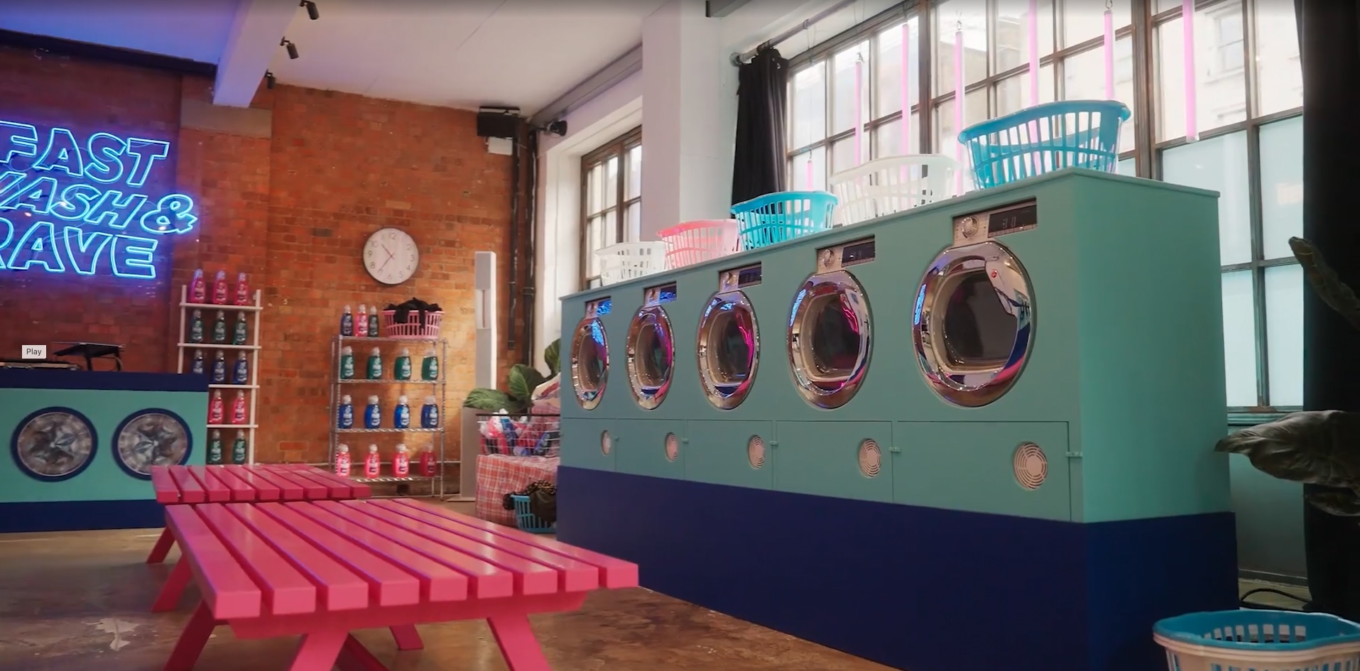 Vibrant retro laundromat in Kachette Shoreditch for creative workshops and networking.