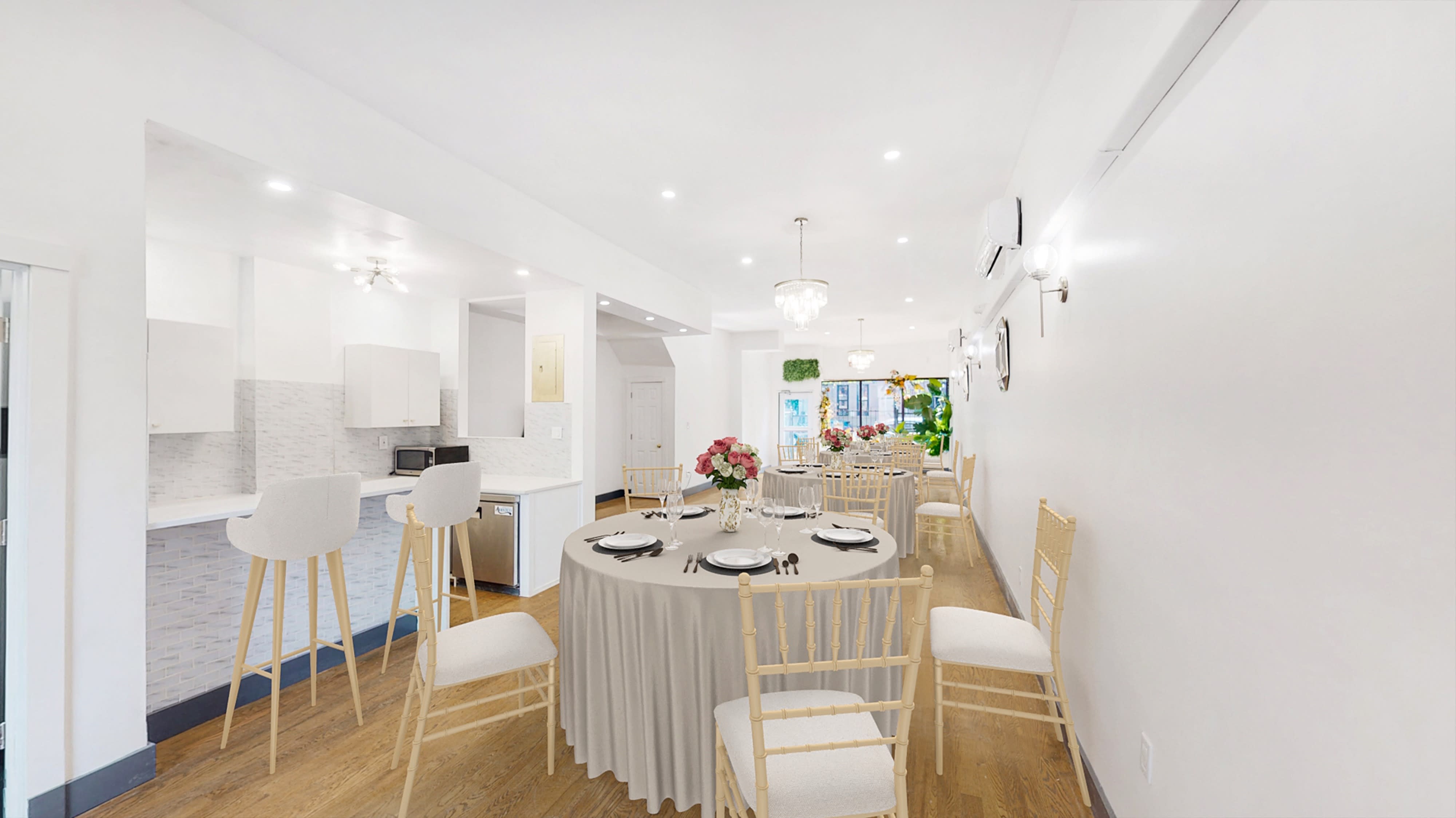 Modern event space with round tables for product launches at Fêtes de Fleur.