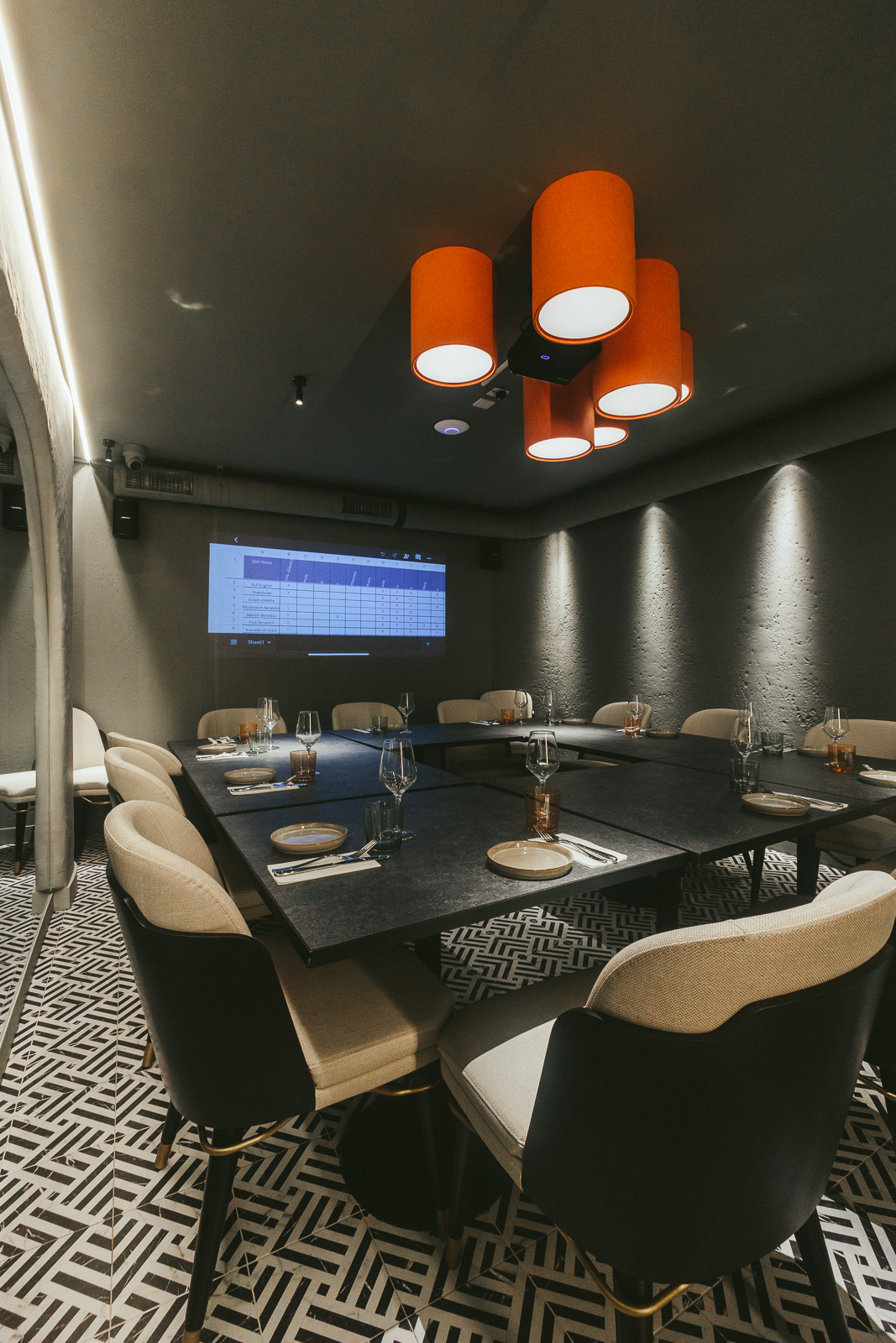 Private Room - i5ynoqw0sht.jpg