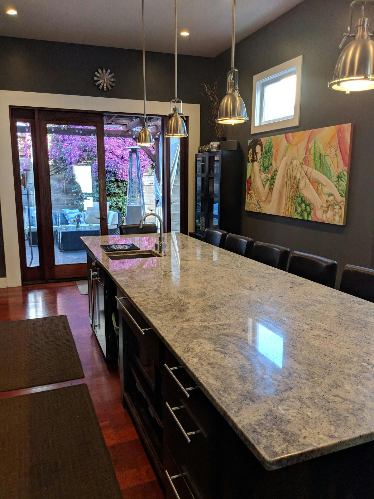 Naked Kitchen - >Elliott Ng</a>