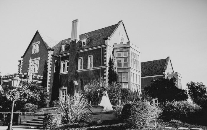 Sprawling lawn at Kohl Mansion, ideal for upscale weddings and corporate events.