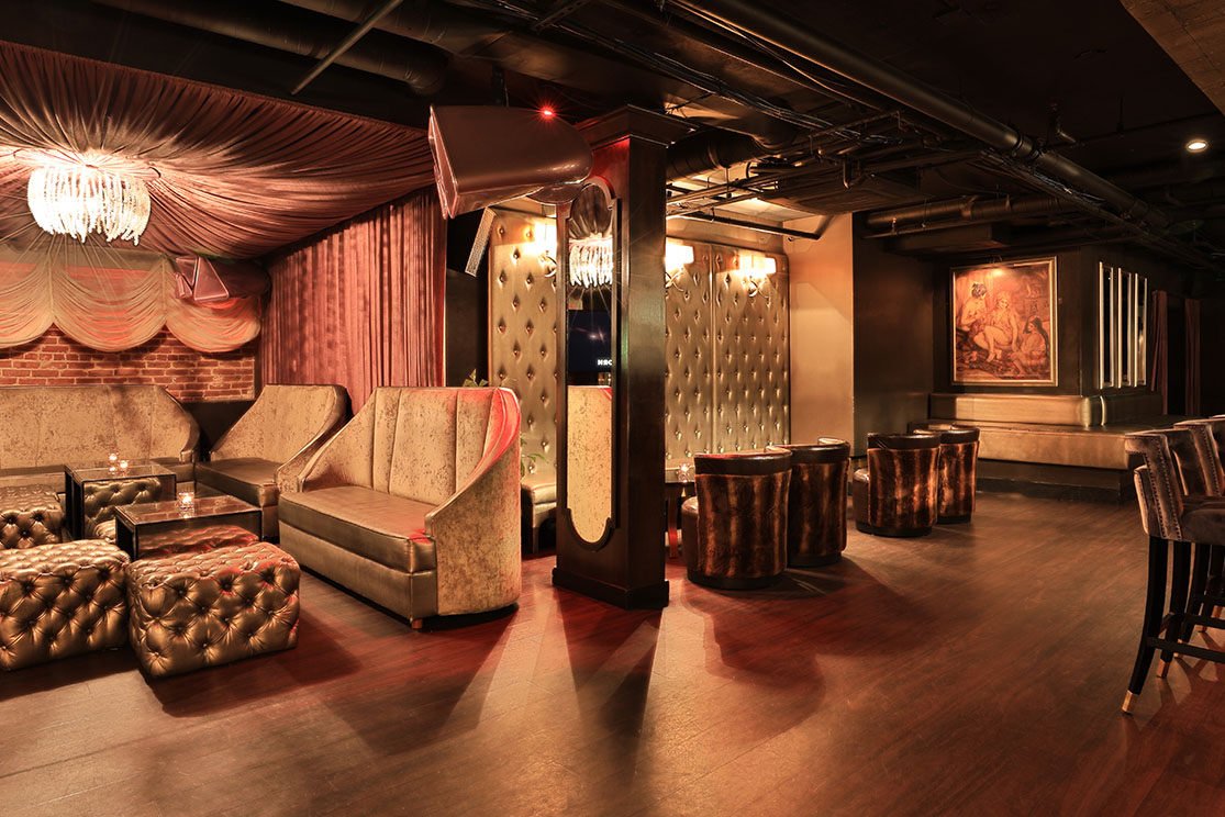 Bonaparte Room at Hawthorn SF: plush seating, elegant decor for events and gatherings.