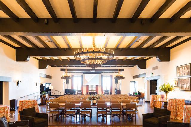 Spacious Amador Club event space with high ceilings, ideal for corporate meetings and gatherings.
