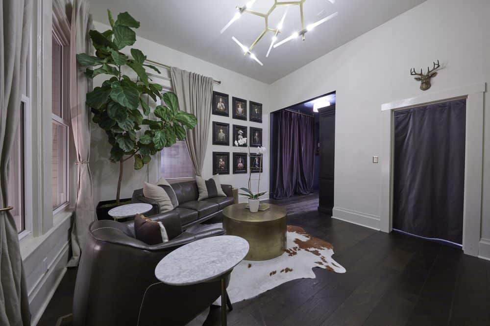 Stylish lounge with plush seating, ideal for creative meetings and small events.