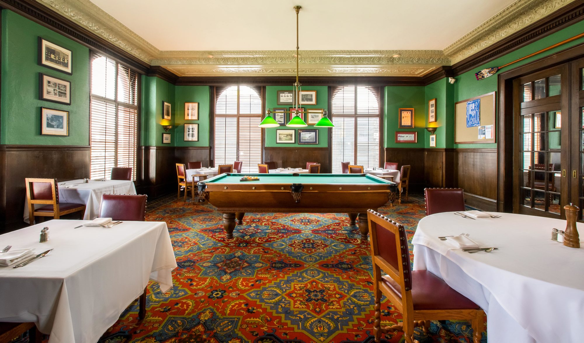 Traditional meeting room with pool table at University Club of San Francisco, ideal for events.