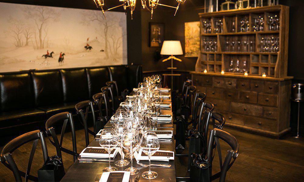Elegant dining space at Full Buyout Marlowe for corporate dinners and intimate gatherings.
