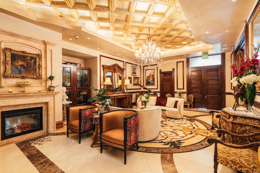 Elegant Champagne Room lobby at Mansion on Sutter, perfect for upscale events and receptions.