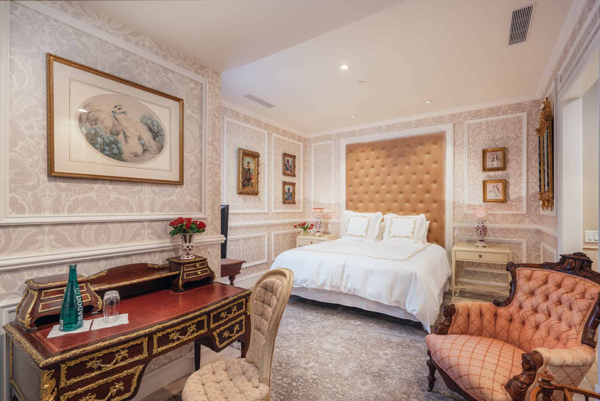 Luxurious Champagne Room at Mansion on Sutter for executive retreats and meetings.