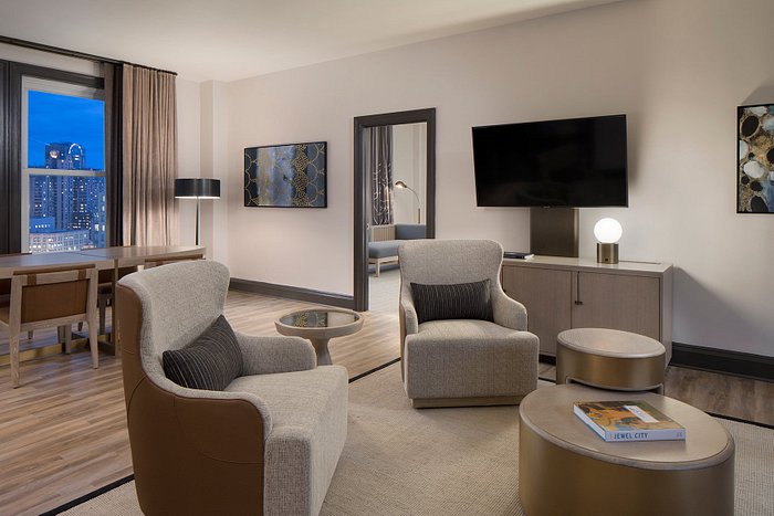 Modern meeting space at The Clift Royal Sonesta, ideal for corporate events and gatherings.