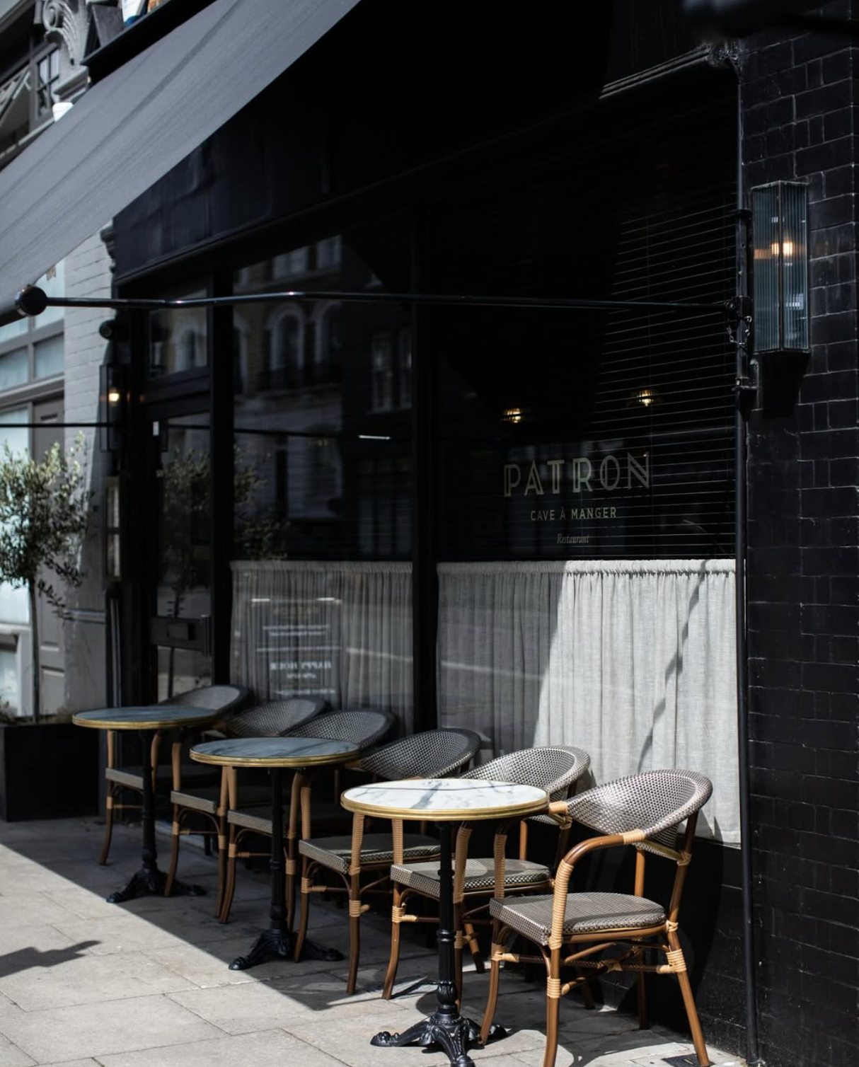 Private Dining Room  - 08ac1149-72bd-409e-8d23-f7cc6d1daa52.png