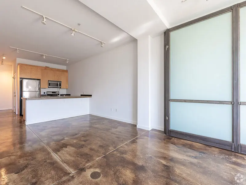 Mission Loft - image 1