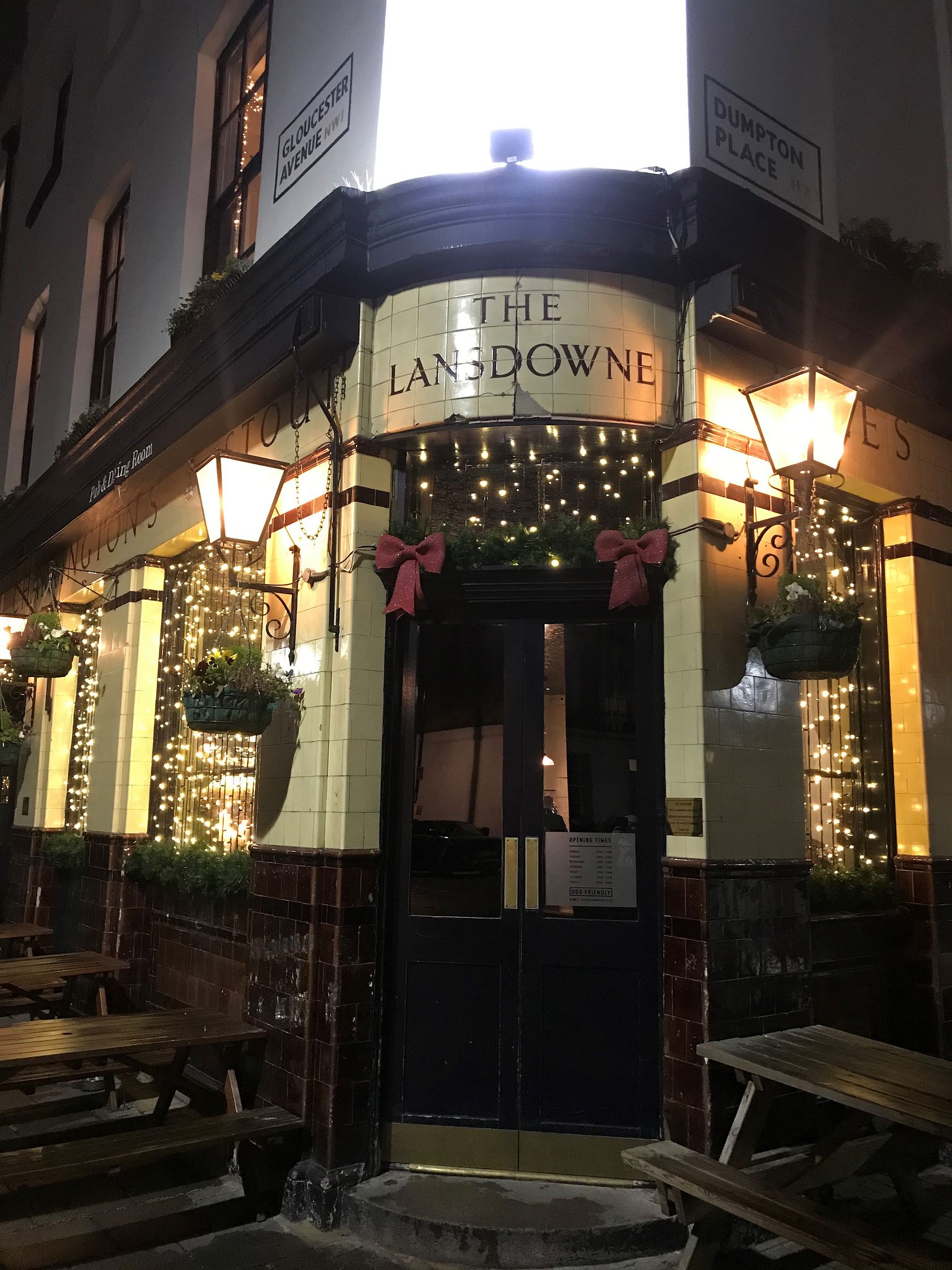 The Lansdowne Pub - image 10