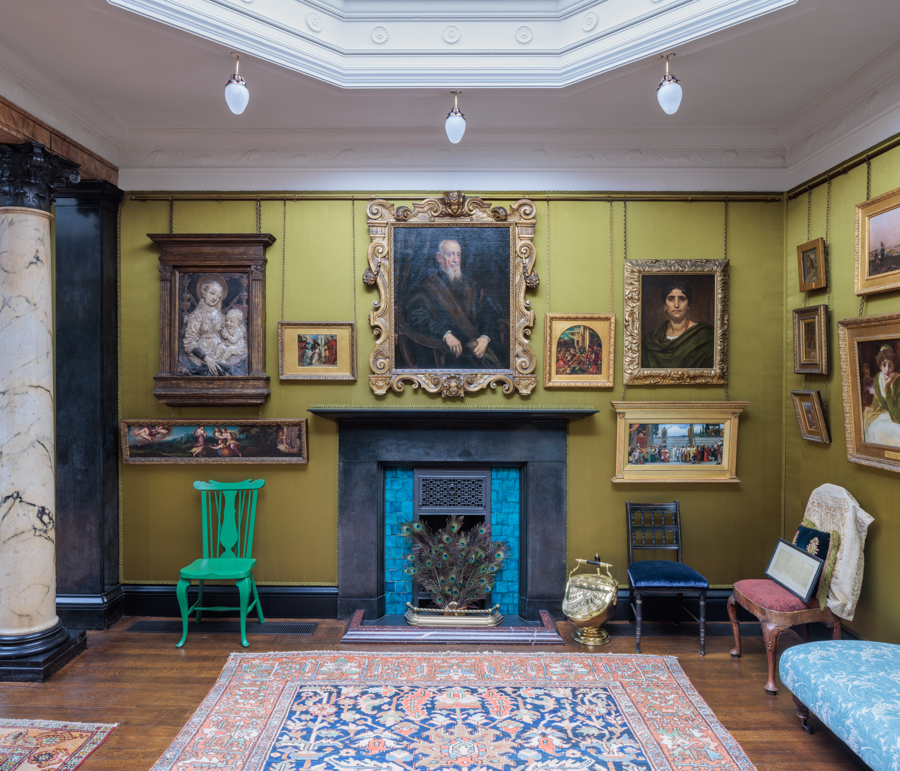 Christmas Party Space - lrrrp41u1pu.jpg