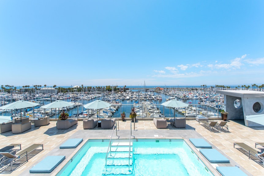 "Upscale waterfront bar at Shade Hotel Redondo Beach, perfect for events and gatherings."