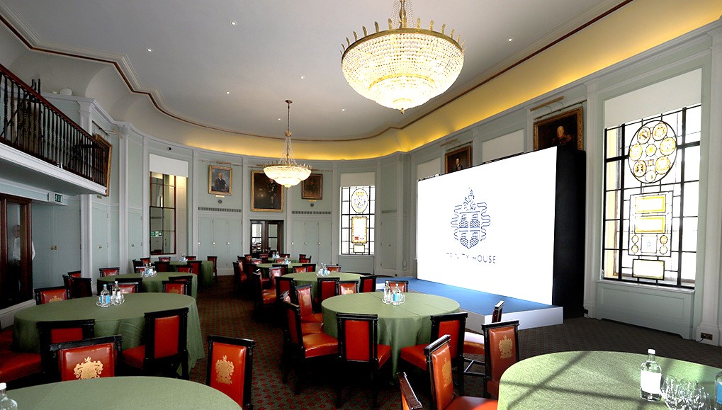 The Library - quwob53ywkp.jpg