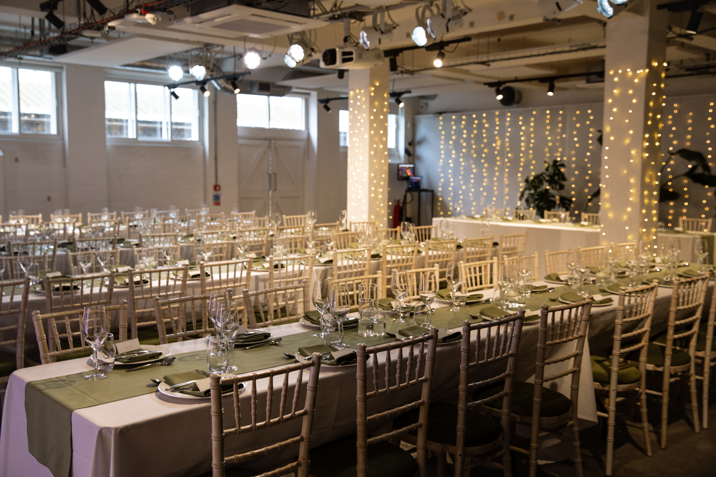 The White Space - f1k3ucwalsl.jpg