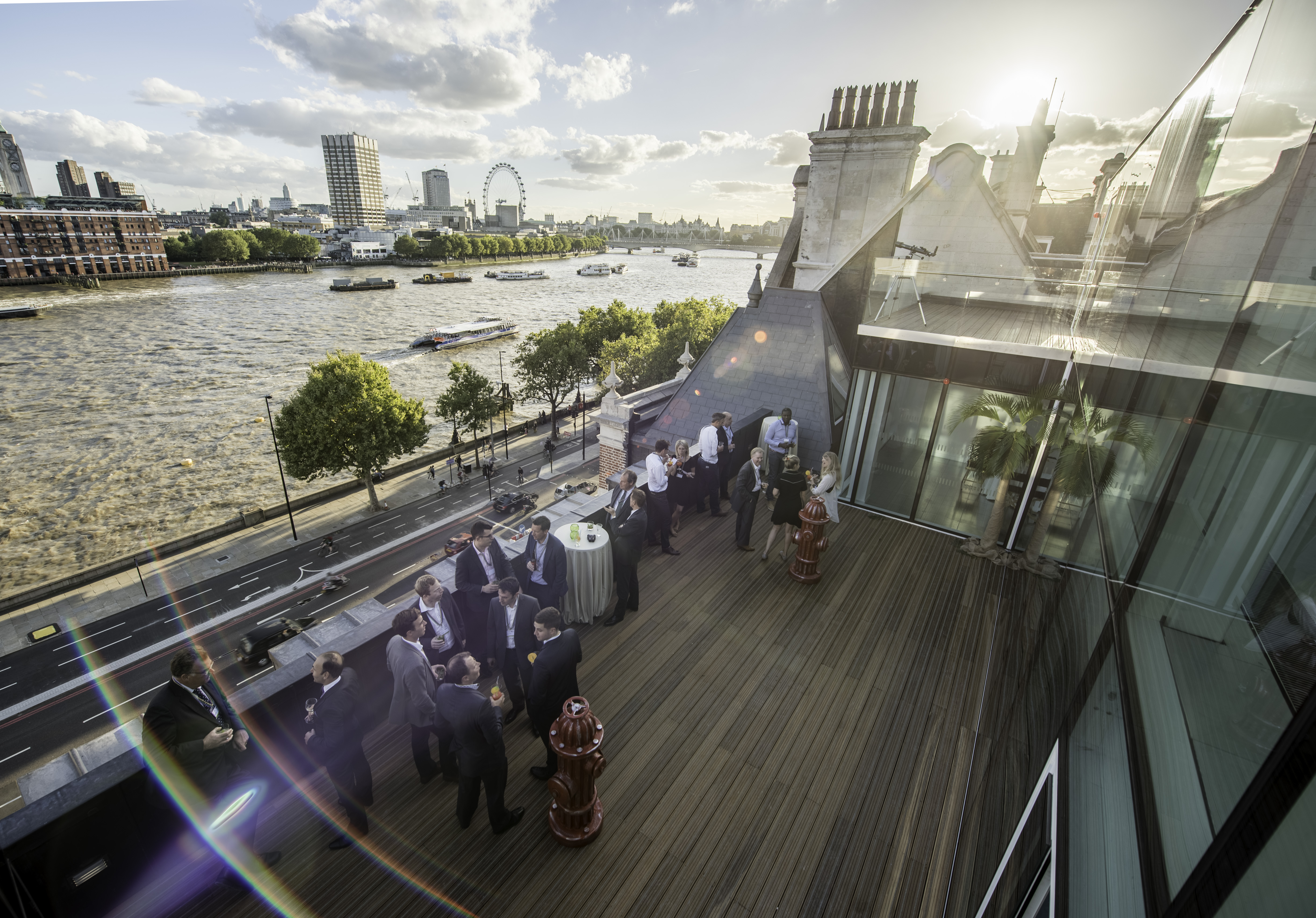 Lounge & Balcony - sjgzzmjotpg.jpg